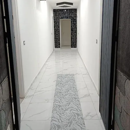 Porta Garibaldi 1 Vendégház Catania