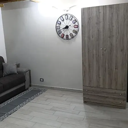 Porta Garibaldi 1 * Catania